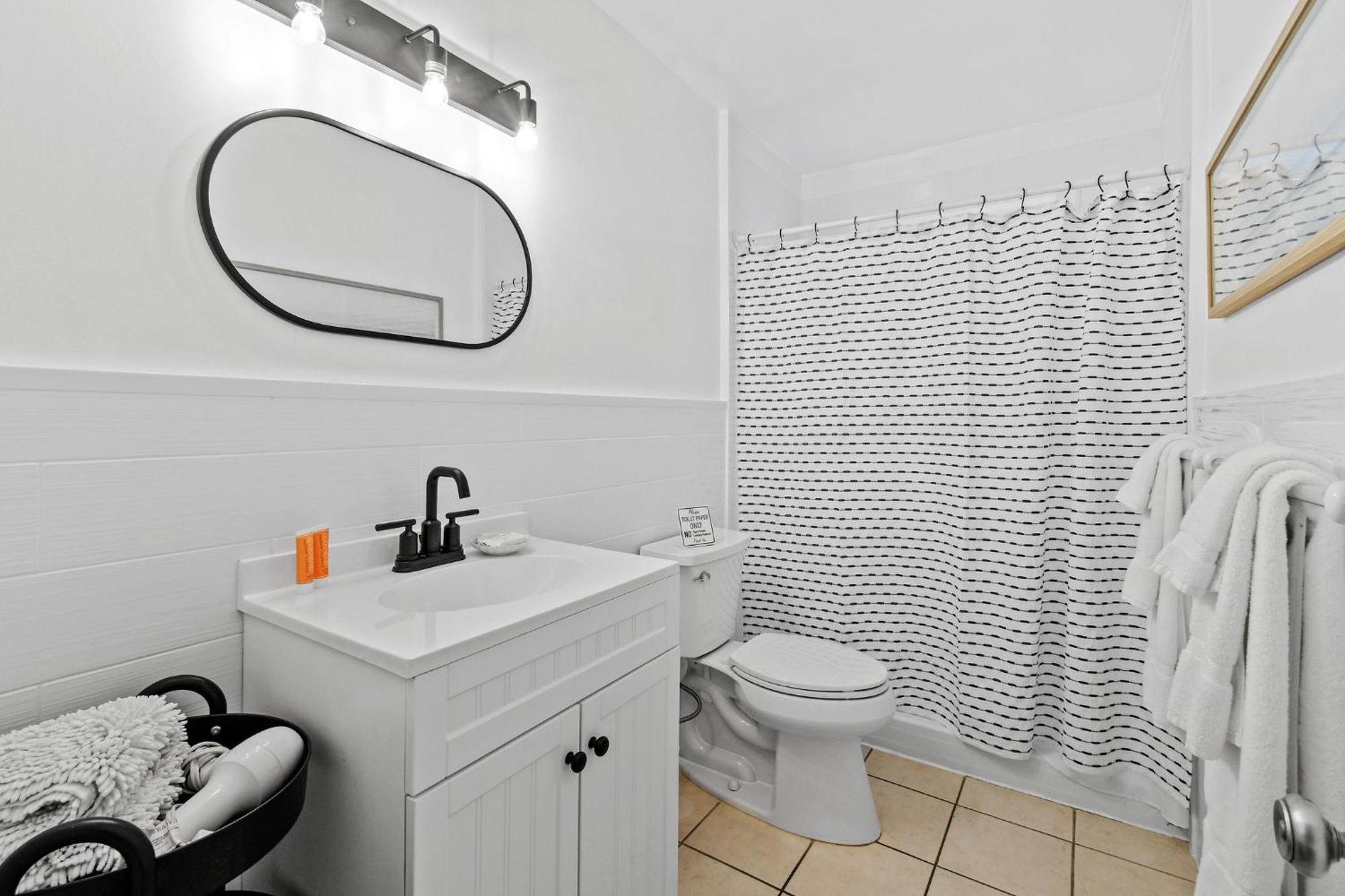 Sunshine Shores Boutique Apartments Палм-Бич-Шорс Экстерьер фото
