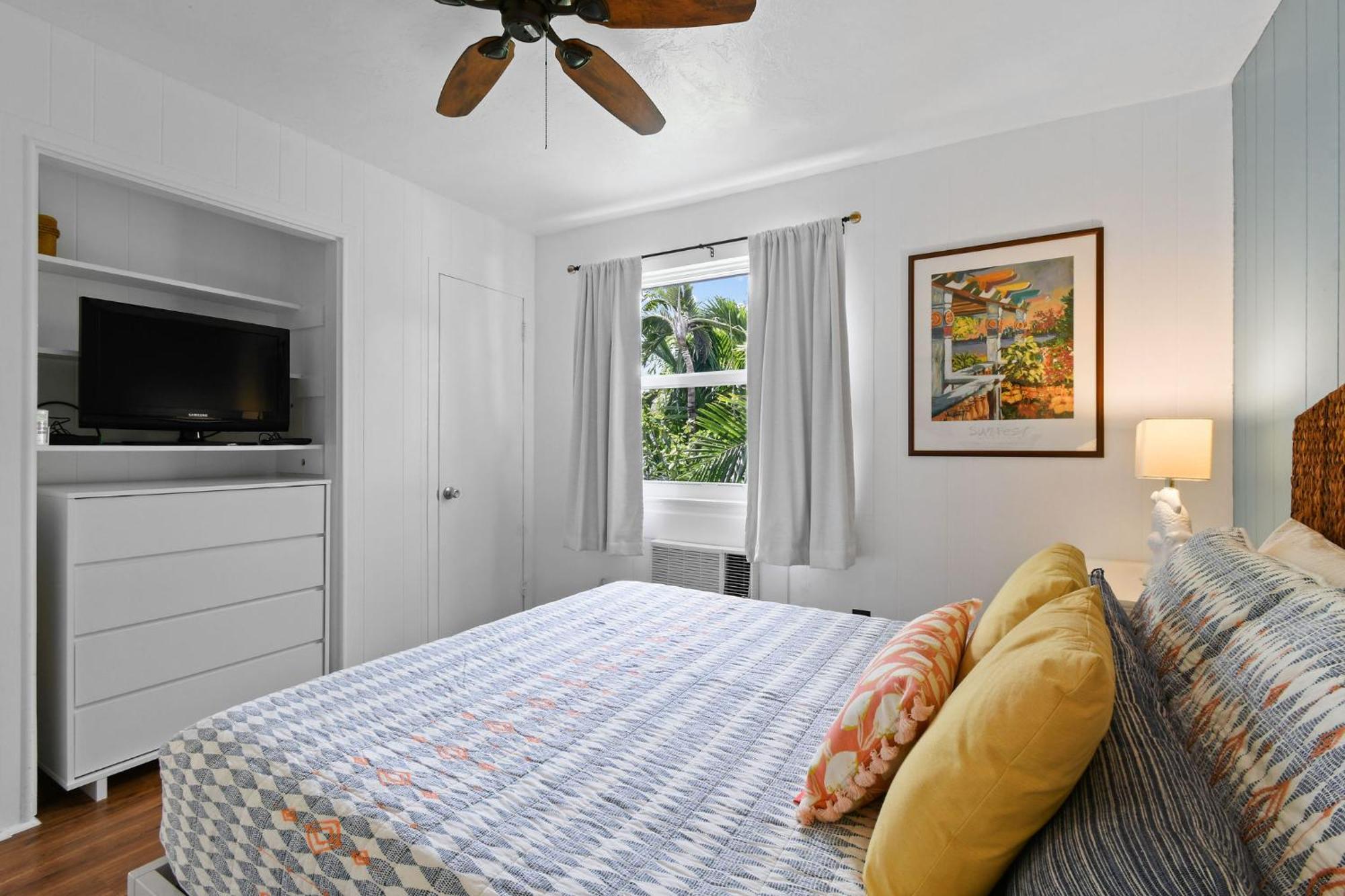 Sunshine Shores Boutique Apartments Палм-Бич-Шорс Экстерьер фото