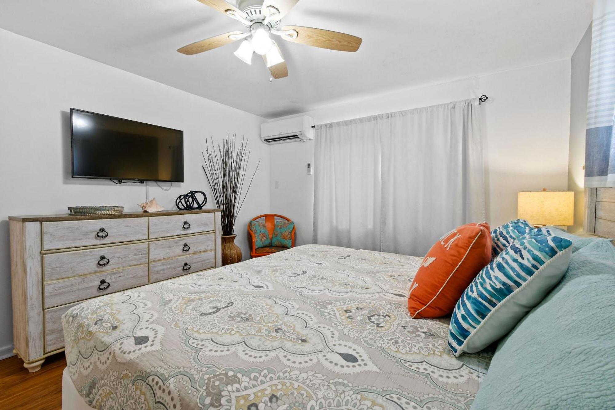 Sunshine Shores Boutique Apartments Палм-Бич-Шорс Экстерьер фото